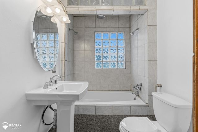 738 W Atherton Road, Flint, MI 48507