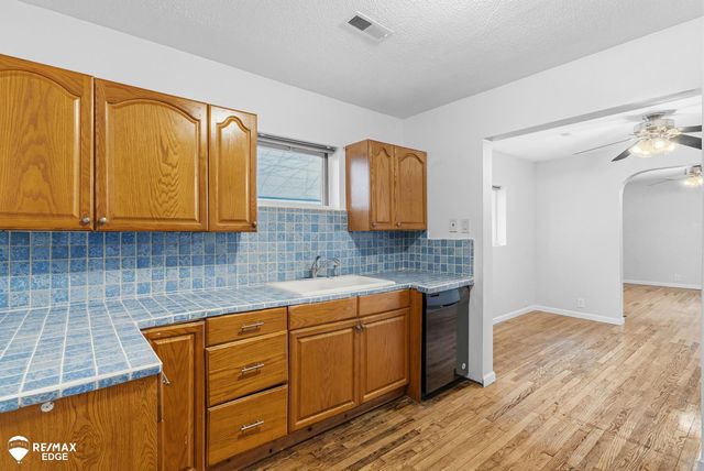 738 W Atherton Road, Flint, MI 48507