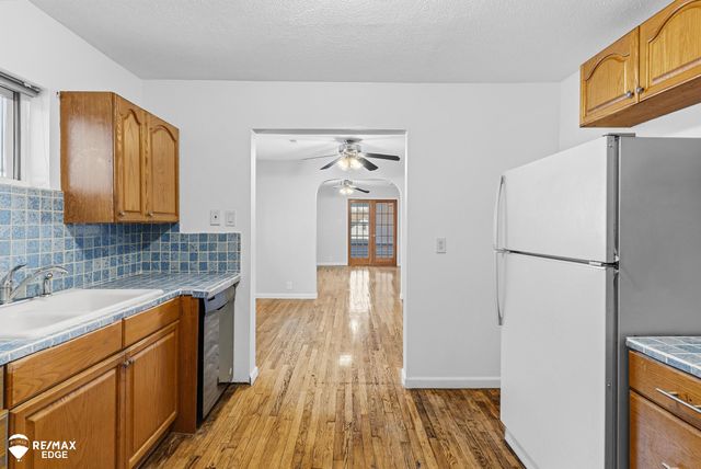 738 W Atherton Road, Flint, MI 48507