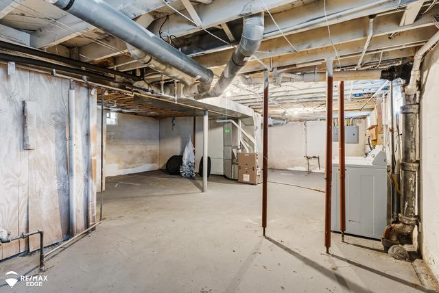 738 W Atherton Road, Flint, MI 48507