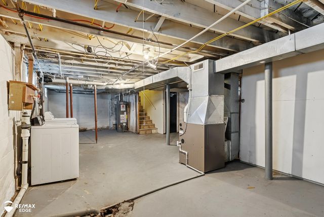 738 W Atherton Road, Flint, MI 48507