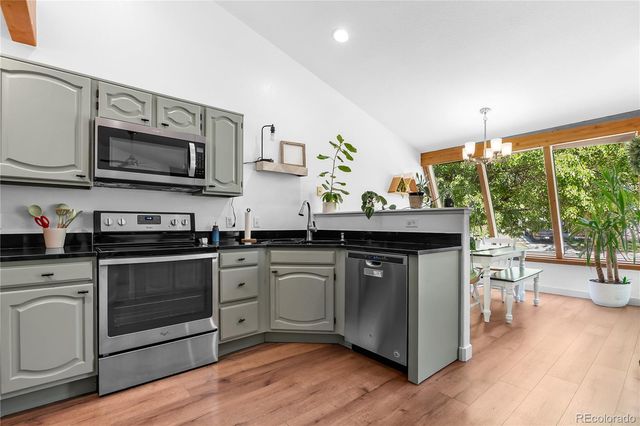 12039 W 52nd Place 2, Arvada, CO 80002