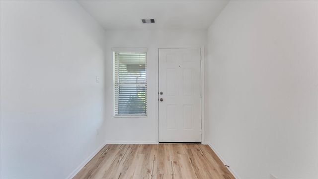 7814 Switchgrass Creek Dr, Katy, TX 77493