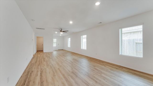 7814 Switchgrass Creek Dr, Katy, TX 77493