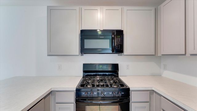 7814 Switchgrass Creek Dr, Katy, TX 77493