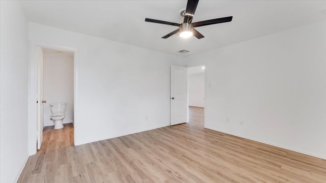 7814 Switchgrass Creek Dr, Katy, TX 77493