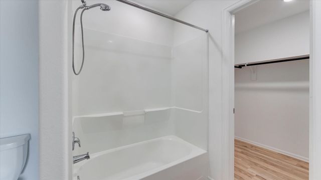 7814 Switchgrass Creek Dr, Katy, TX 77493
