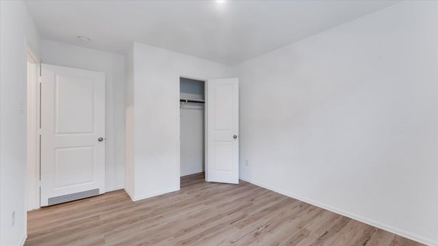7814 Switchgrass Creek Dr, Katy, TX 77493