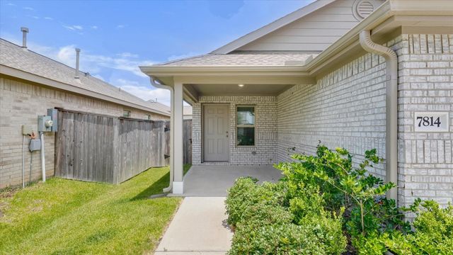 7814 Switchgrass Creek Dr, Katy, TX 77493