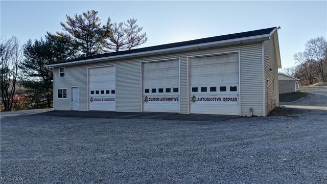 7736 Fort Laurens Road NW, Strasburg, OH 44680