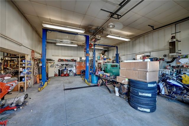 7736 Fort Laurens Road NW, Strasburg, OH 44680