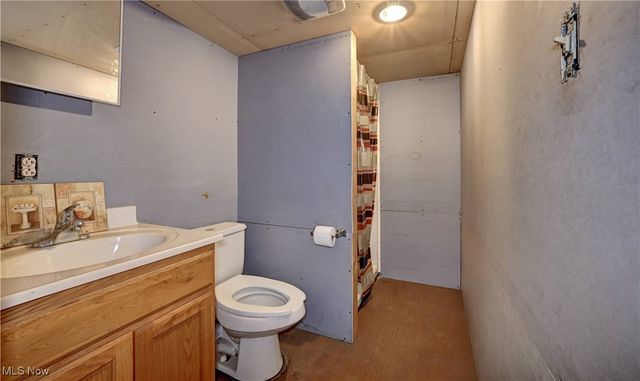 7736 Fort Laurens Road NW, Strasburg, OH 44680