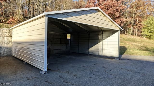 7736 Fort Laurens Road NW, Strasburg, OH 44680