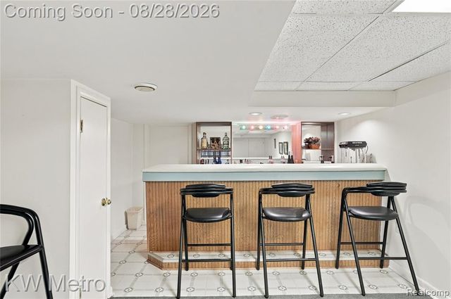 17700 Adrian Road, Southfield, MI 48075
