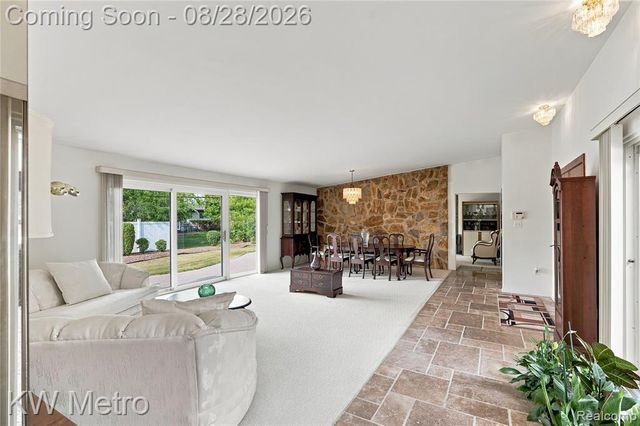 17700 Adrian Road, Southfield, MI 48075