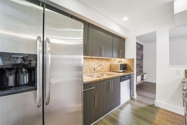 235 Antilla Ave 7, Coral Gables, FL 33134