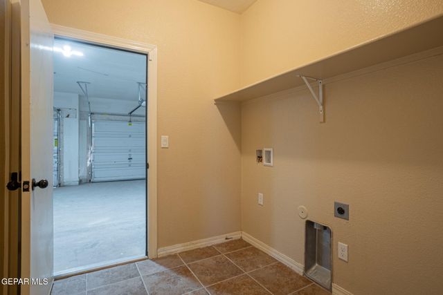 3049 LOOKOUT POINT Drive, El Paso, TX 79938