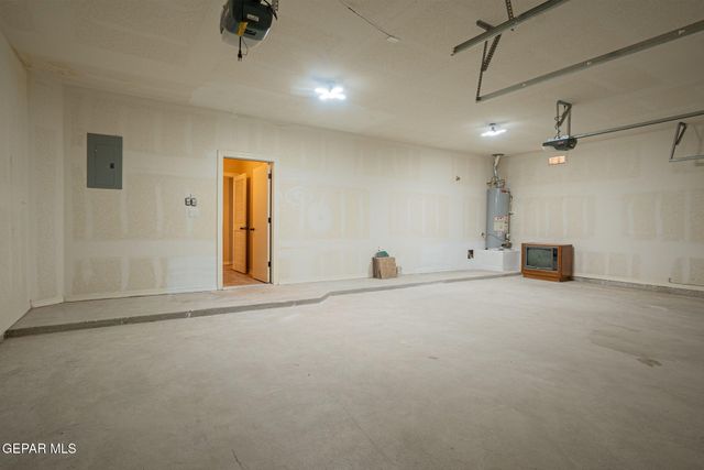 3049 LOOKOUT POINT Drive, El Paso, TX 79938