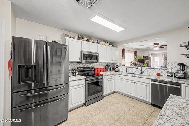 11259 E EMELITA Avenue, Mesa, AZ 85208