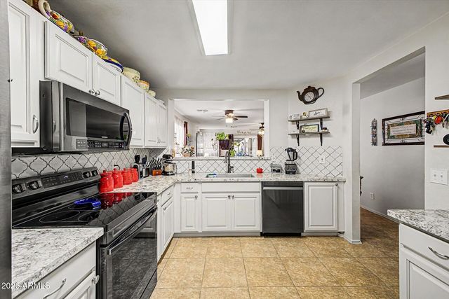 11259 E EMELITA Avenue, Mesa, AZ 85208