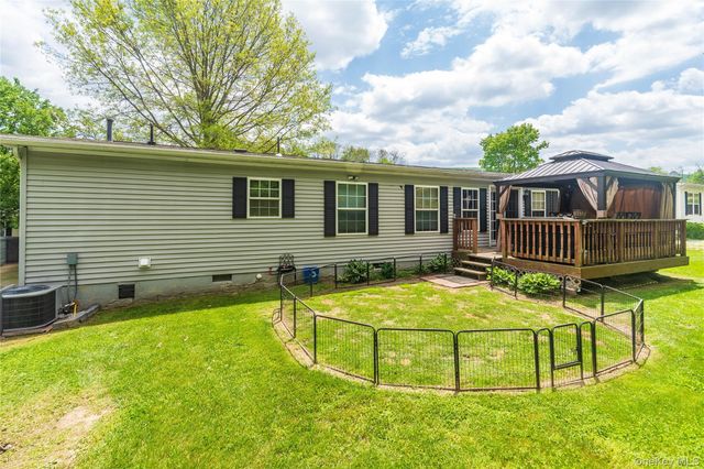 209 Wood Hollow Road, Hopewell Junction, NY 12533