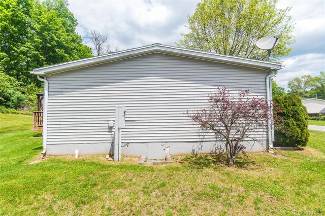 209 Wood Hollow Road, Hopewell Junction, NY 12533