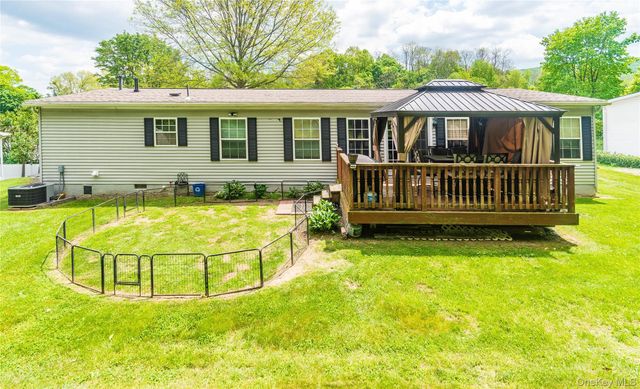 209 Wood Hollow Road, Hopewell Junction, NY 12533