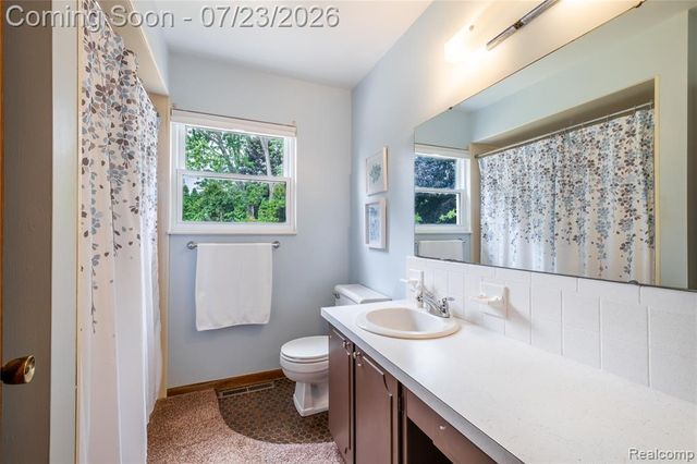 6534 Meadowwood Lane, Grand Blanc, MI 48439