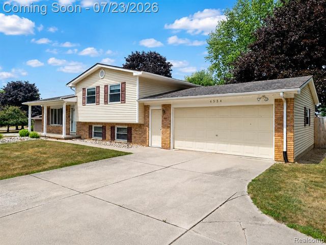6534 Meadowwood Lane, Grand Blanc, MI 48439