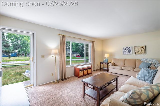 6534 Meadowwood Lane, Grand Blanc, MI 48439