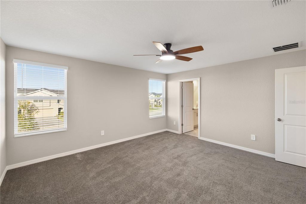 Image 13 of property listing at 13980 LILAC SKY TERRACE, Bradenton, FL 34211