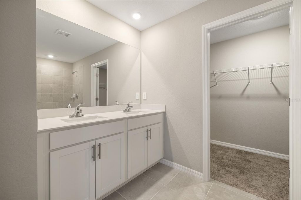 Image 14 of property listing at 13980 LILAC SKY TERRACE, Bradenton, FL 34211