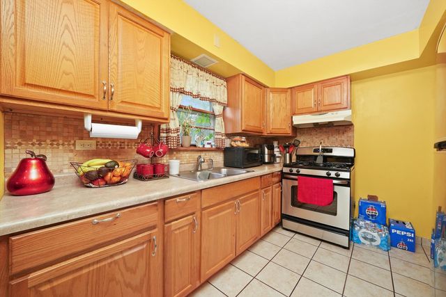 2307 177th Street, Lansing, IL 60438