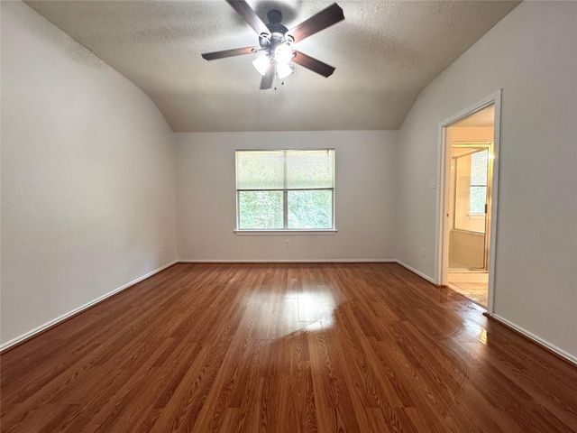 213 E Summerhaze Circle, Spring, TX 77382