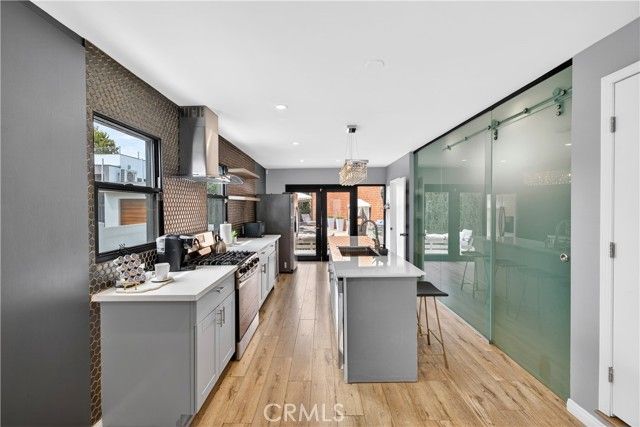 2615 Clyde, Los Angeles, CA 90016