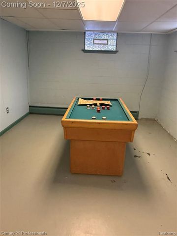 216 Nevada Avenue, Rochester Hills, MI 48309