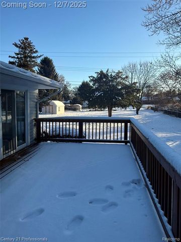 216 Nevada Avenue, Rochester Hills, MI 48309