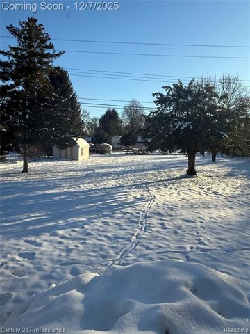 216 Nevada Avenue, Rochester Hills, MI 48309