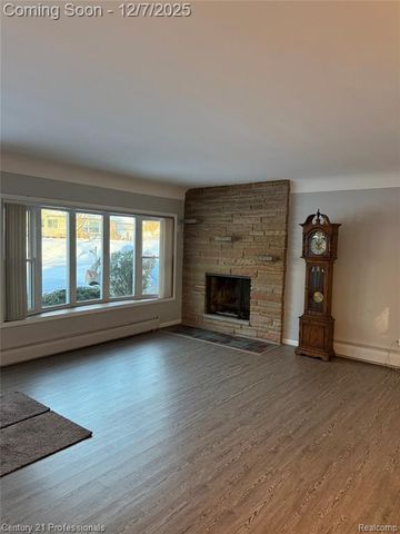 216 Nevada Avenue, Rochester Hills, MI 48309