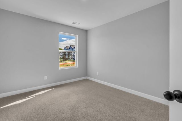 348 Twig PVT Ct, Hendersonville, TN 37075