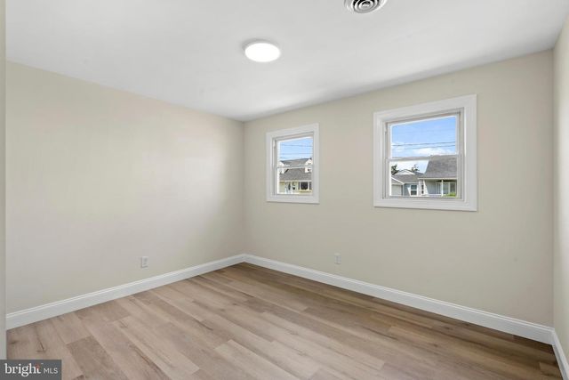901 SHADELAND AVE, Burlington, NJ 08016