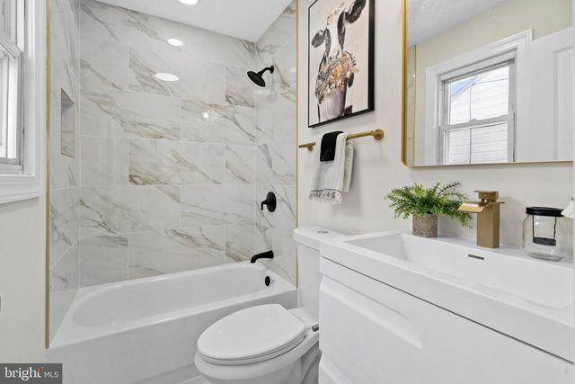 901 SHADELAND AVE, Burlington, NJ 08016