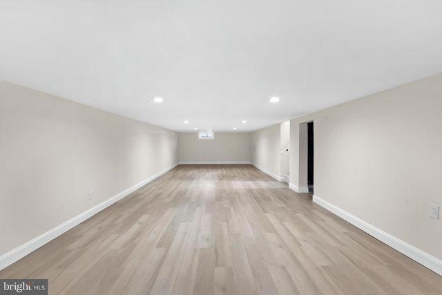 901 SHADELAND AVE, Burlington, NJ 08016