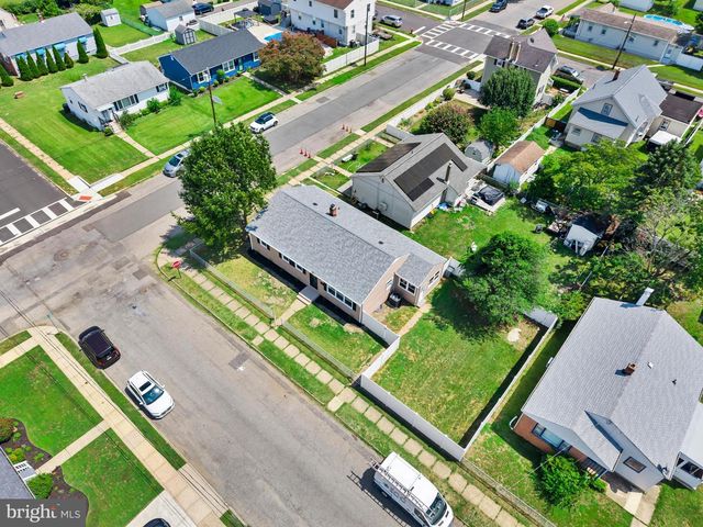 901 SHADELAND AVE, Burlington, NJ 08016