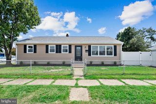 901 SHADELAND AVE, Burlington, NJ 08016