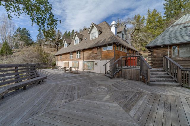 220 Harmony Lane, Garberville, CA 95542