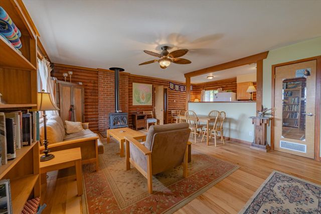 220 Harmony Lane, Garberville, CA 95542