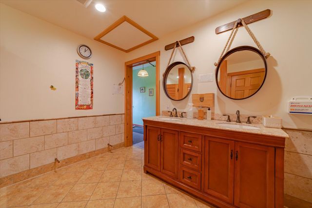 220 Harmony Lane, Garberville, CA 95542