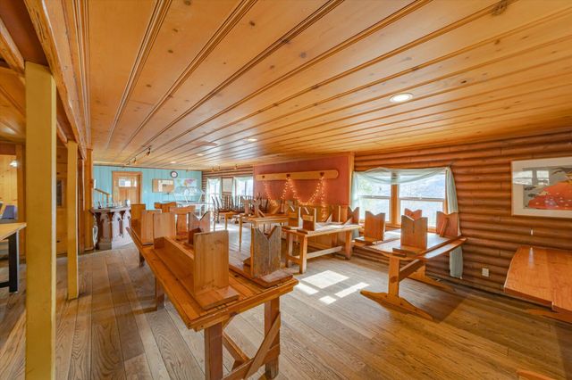 220 Harmony Lane, Garberville, CA 95542