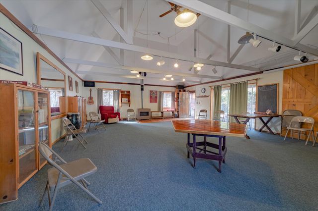 220 Harmony Lane, Garberville, CA 95542